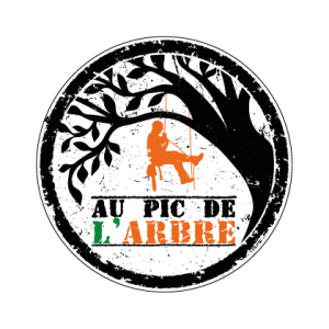 AU PIC DE L'ARBRE